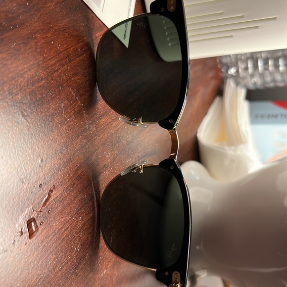 Ray-Ban Sunglasses RB 3016 Clubmaster 145 black on gold - no scratches, like new - Picture 3 of 5
